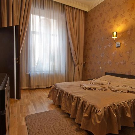 Svobody Avenue 10 Apartment Lviv Exterior photo