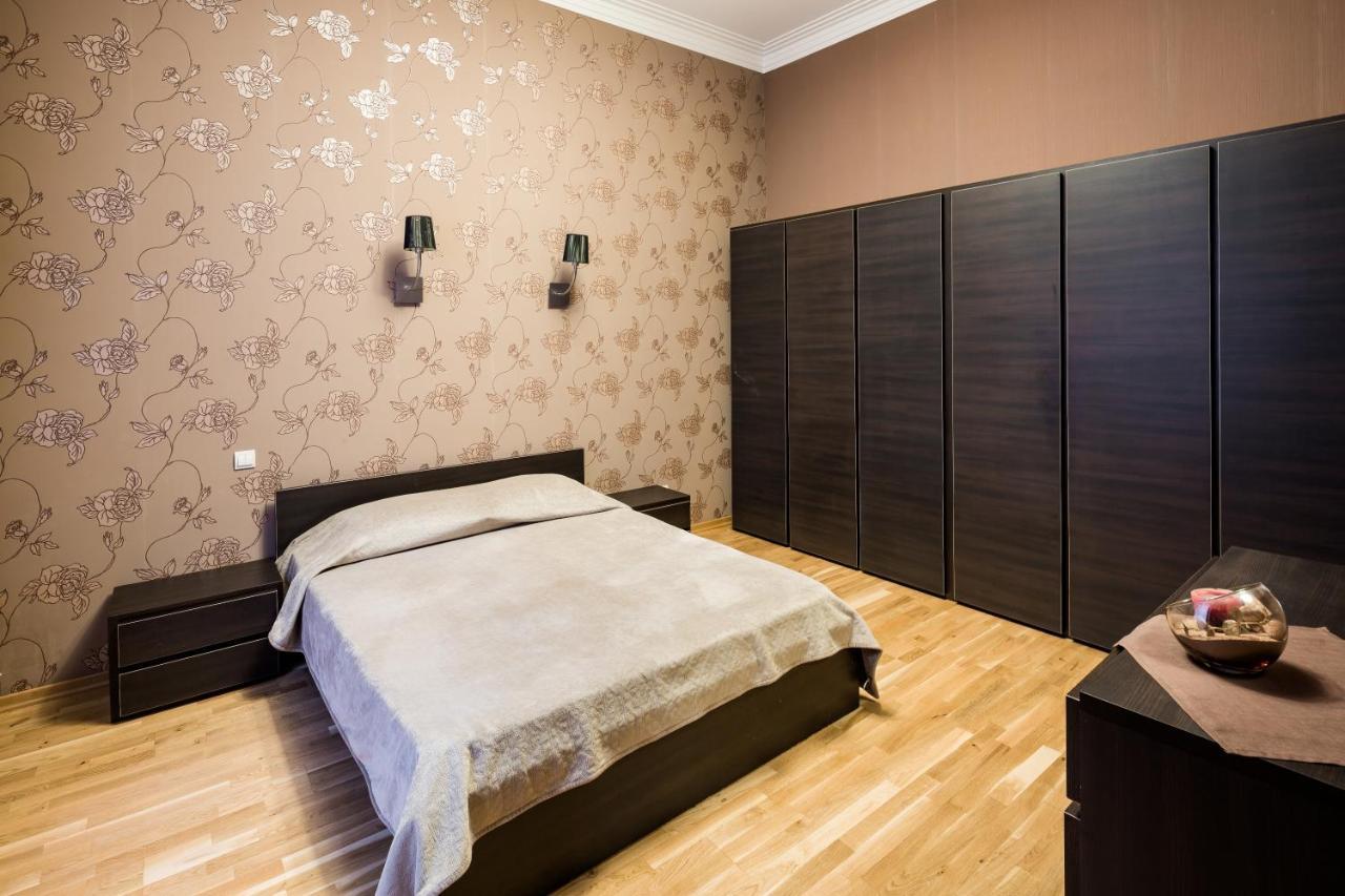 Svobody Avenue 10 Apartment Lviv Exterior photo