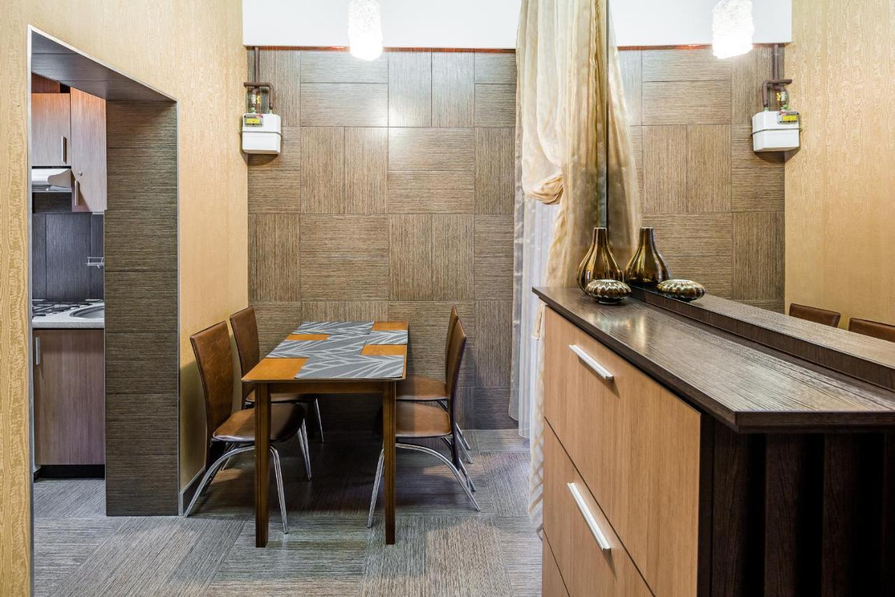 Svobody Avenue 10 Apartment Lviv Exterior photo